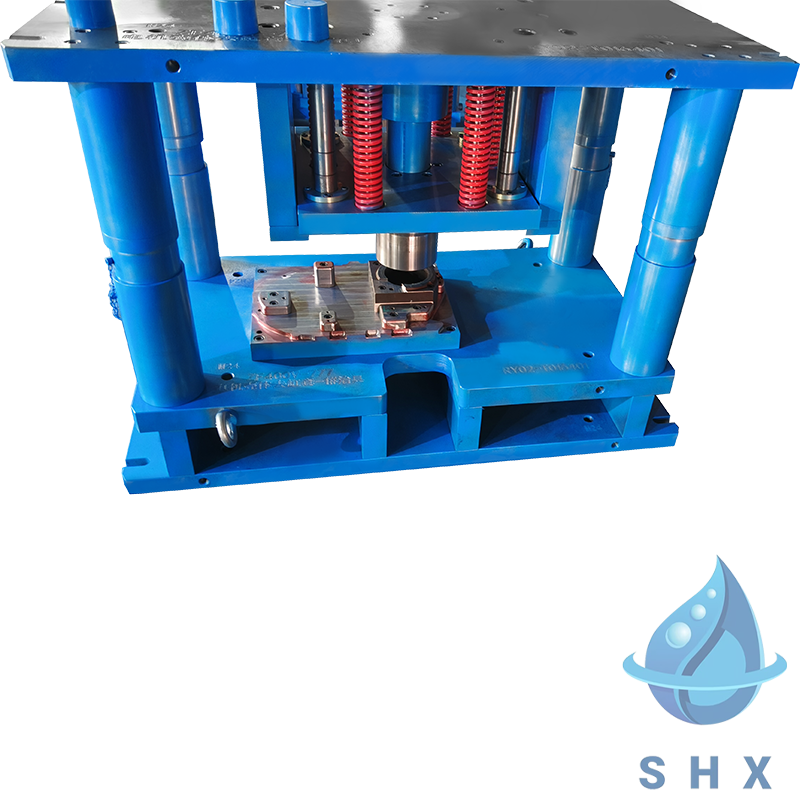 Trimming die for magnesium die casting products